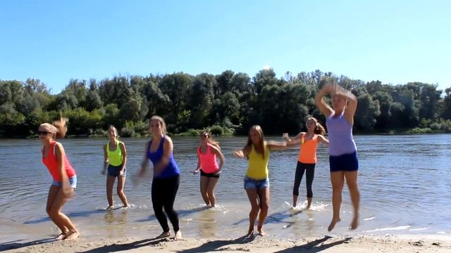 ST и Юлиана Караулова – Море (Cheerleading Pavlovsk) смотреть онлайн