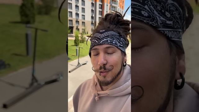 Yellow учит трюки на самокате! смотреть онлайн