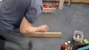 Установка дверной коробки на скрытый крепеж.