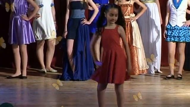 Показ мод в НКР смотреть онлайн