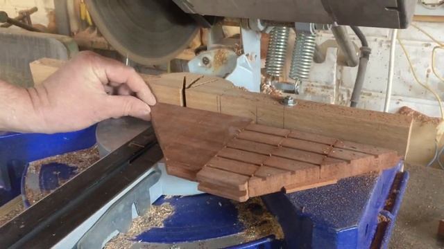 Отходы красного дерева. Вторичная переработка в нашей мастерской. смотреть онлайн