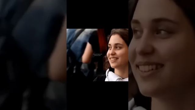 продаёт леденцы с хорошей рекламой??