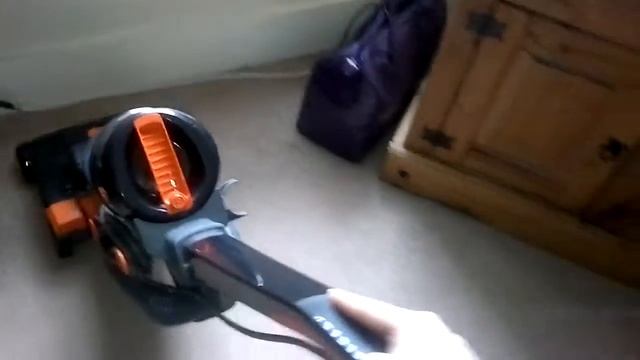 Vax U88 VU-R-A Vacuuming