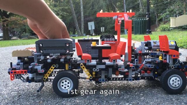 LEGO Technic 1972 Winnebago Brave D20 смотреть онлайн