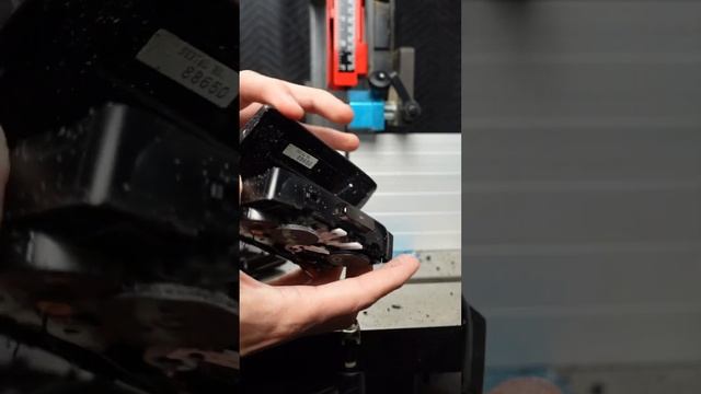 What's inside a Sony Walkman cassette player? I cut one in half twice! смотреть онлайн