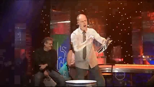 Tom Gleeson goes psycho at the iphone смотреть онлайн