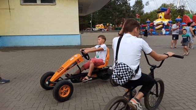 Киров. Знойный полдень смотреть онлайн