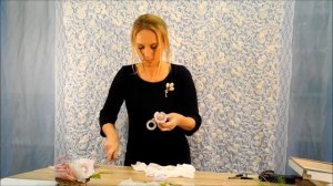 Цветы из носочков и конфет - подарок к 8 марта своими руками