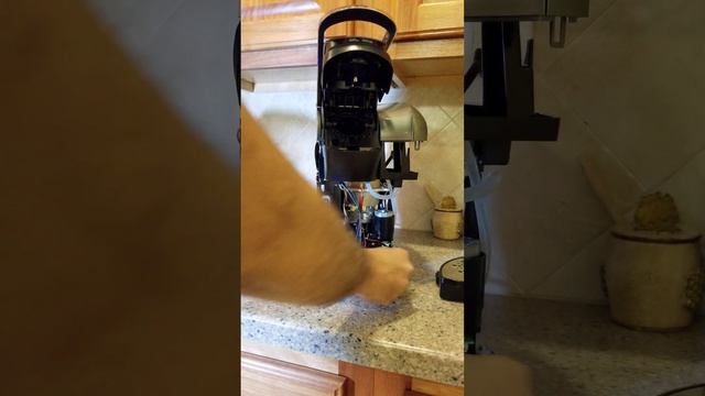 Keurig 2.0 "Brew Interrupted Water Under Pressure" Error Quick Fix By Disabling Pressure Sensor смотреть онлайн