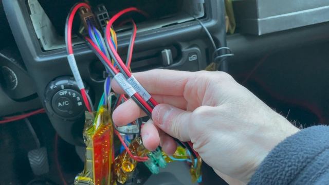 Installazione altoparlanti coassiali JVC su Atos Prime - Impianto Hi-Fi a basso budget parte 1/5 смотреть онлайн