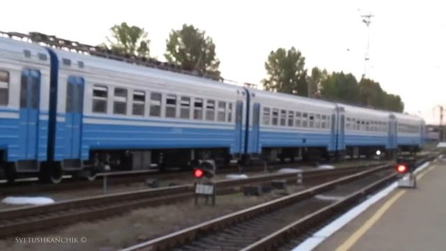 Отправление электропоезда ЭР2Т-7119 со ст. Харьков-Пассажирский смотреть онлайн
