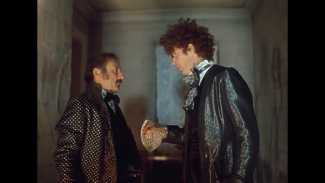 200) Значит, я ставлю ультиматум... -Да, а я захожу сзади смотреть онлайн