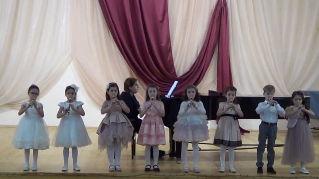 Ансамбль блокфлейтистов "До-Ми-Солька" - Поппури "Веселые песенки" в обр. Б. Киселёва смотреть онлайн