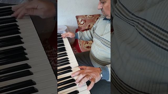 Yamaha psr s 950 ciobanas смотреть онлайн