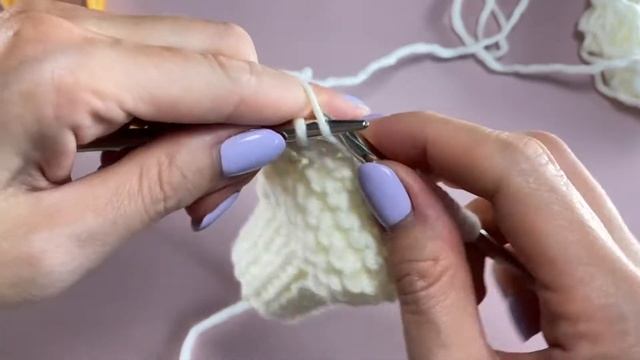 Рукавички на самые маленькие ручки спицами! Царапки для малыша на круговых спицах подробный урок смотреть онлайн