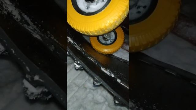 Полеуретановые колеса от компании Экстрим Моторс .Два дня эксплуатации.(3) смотреть онлайн