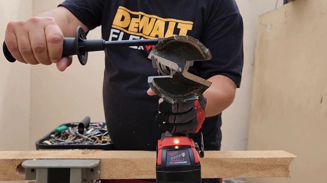 TORQUE EXAGERADO 158Nm - PARAFUSADEIRA MILWAUKEE 2904 BRUSHLESS LANCAMENTO смотреть онлайн