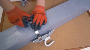 Монтаж и резка бандажной ленты на опоре с инструментом ИНРСЛ-02 EKF PROxima