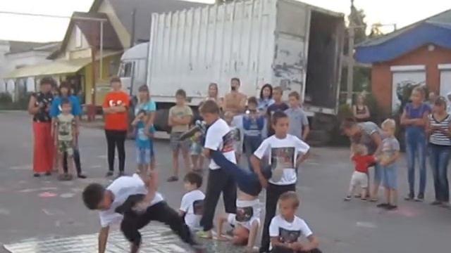 Брейк- данс, Ольшанские ребята смотреть онлайн