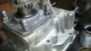 ЛУАЗ. Люфт подшипника в раздатке. Что делать?