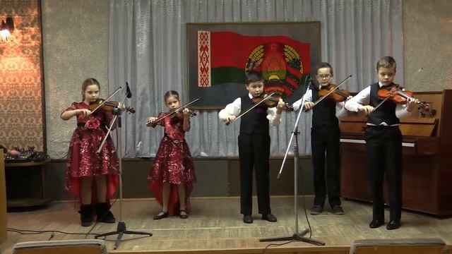 Ансамбль «Домино» Поль Мореа «Менуэт» смотреть онлайн