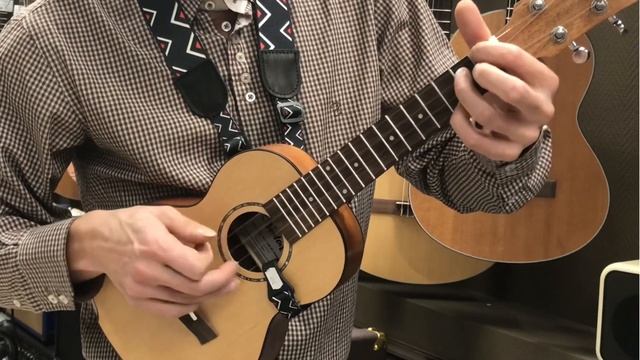 Укулеле Veston KUC-500 SP/MAH смотреть онлайн