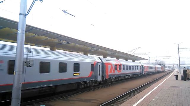 ЧС4Т с поездом Москва Прага