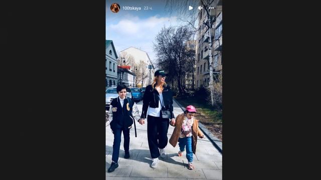 Стоцкая показала свежие кадры подросших детей смотреть онлайн
