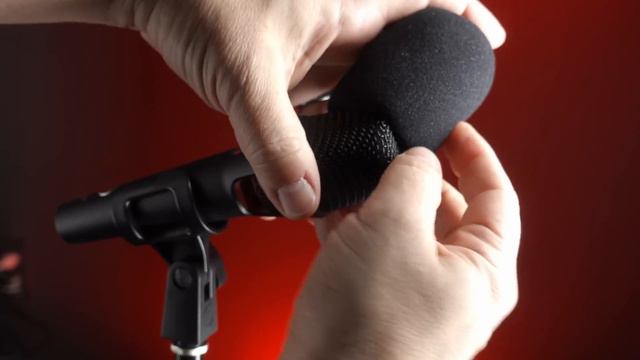 This mic has a WEIRD gap - Austrian Audio 505 with many mic comparisons | Booth Junkie смотреть онлайн