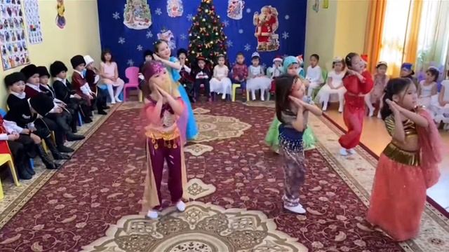 Испанский танец, индийский танец, jingle bells (детский сад) смотреть онлайн