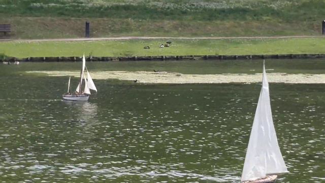 Le voilier Radiocommandé Colin Archer de Yannick - MNDTV 2022 RC boat смотреть онлайн