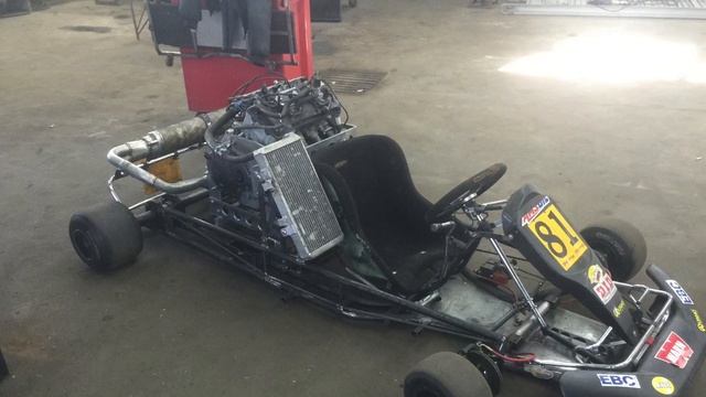 Construction Monster kart dragster with a CBR 954RR смотреть онлайн