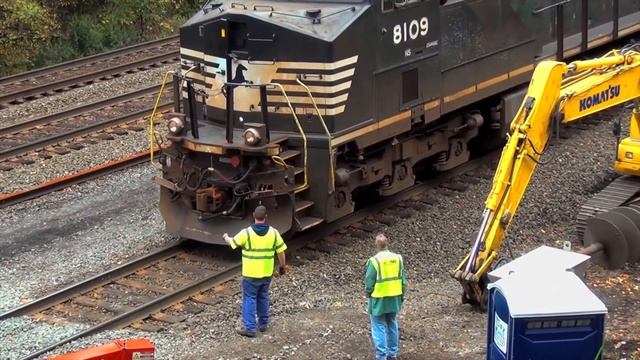 Emergency! Emergency! Dragging Equipment On NS 63V! смотреть онлайн