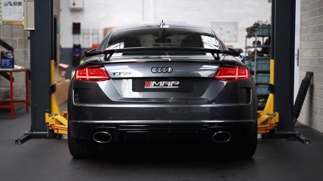Audi TT RS - Milltek Sport Highflow Downpipe Install [Before & After Sound] смотреть онлайн