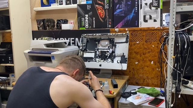 iMac 21.5 2011 сбор, разбор, чистка, ssd, max-4. смотреть онлайн