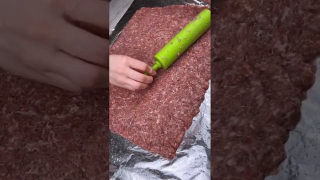 —Оригинальный ужин для всей семьи. Что приготовить из фарша.??⠀ смотреть онлайн