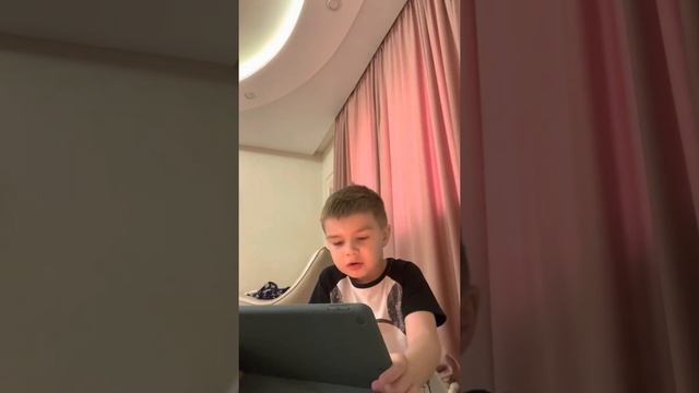 Сегодня мы играем привет сосед на iPad Часть￼*10 смотреть онлайн
