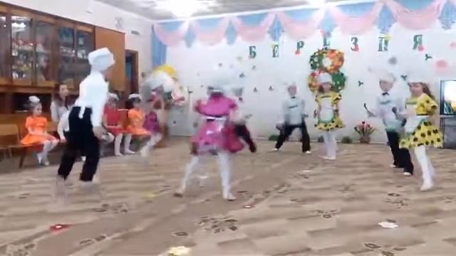 Танец поварят смотреть онлайн
