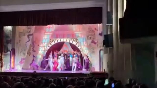 И.Кальман"Фиалка Монмартра"Финальная Карамболина. смотреть онлайн