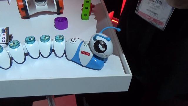 Code-a-Pillar Twist смотреть онлайн