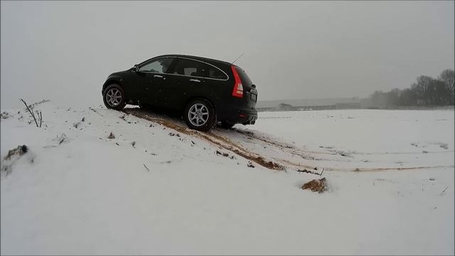 Honda CRV 4x4 test in Snow смотреть онлайн