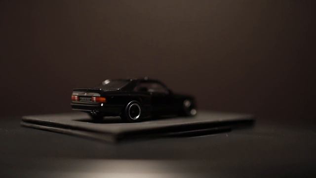 Hot Wheels 1989 MB 560 SEC AMG смотреть онлайн