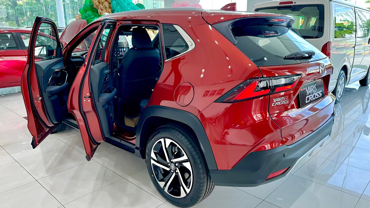 Toyota Yaris Cross 2024 1.5L Red Color SUV Review/ Обзор внедорожника Toyota Yaris Cross 2024 смотреть онлайн