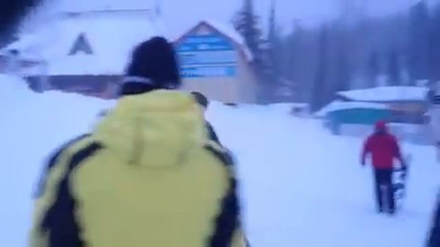 Тесты мотосноуборда. Шерегеш 3 декабря 2012. смотреть онлайн