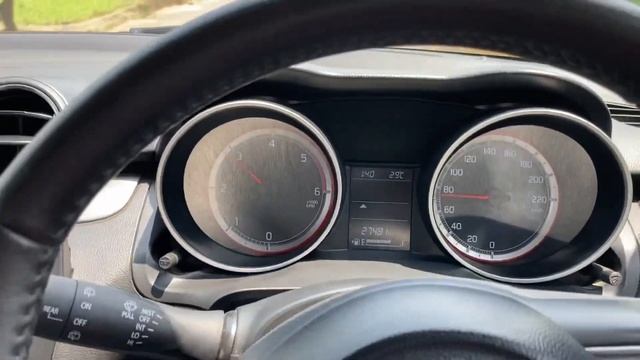 MARUTI SUZUKI SWIFT LONG TERM USER REVIEW | FEATURES | DRIVE EXPERIENCE | SUSPENSION смотреть онлайн