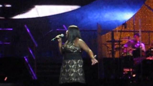 Lakisha Jones смотреть онлайн