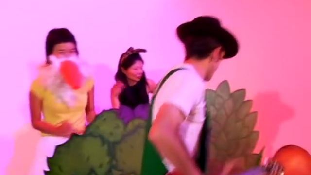 Kids English Learning Show #8: Adjectives (Big, Small, Long, Short), Animals (fish, Frog..), Do