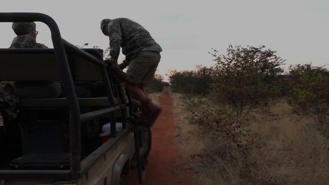 Hunting the Limpopo Valley Game Reserve - S1 EP1 смотреть онлайн