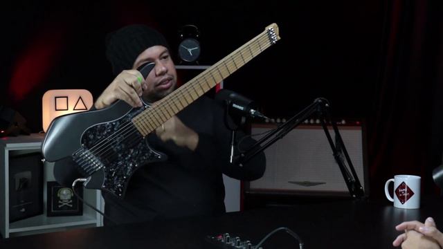 MICHEL OLIVEIRA APRESENTA SUA GUITARRA DE 7 CORDAS IMPORTADA смотреть онлайн