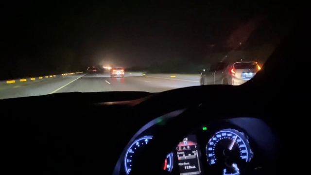 Corolla grande Vs kia sportage vs aqua race | motorway | rash driving | heavy drivers | don’t try ❤ смотреть онлайн